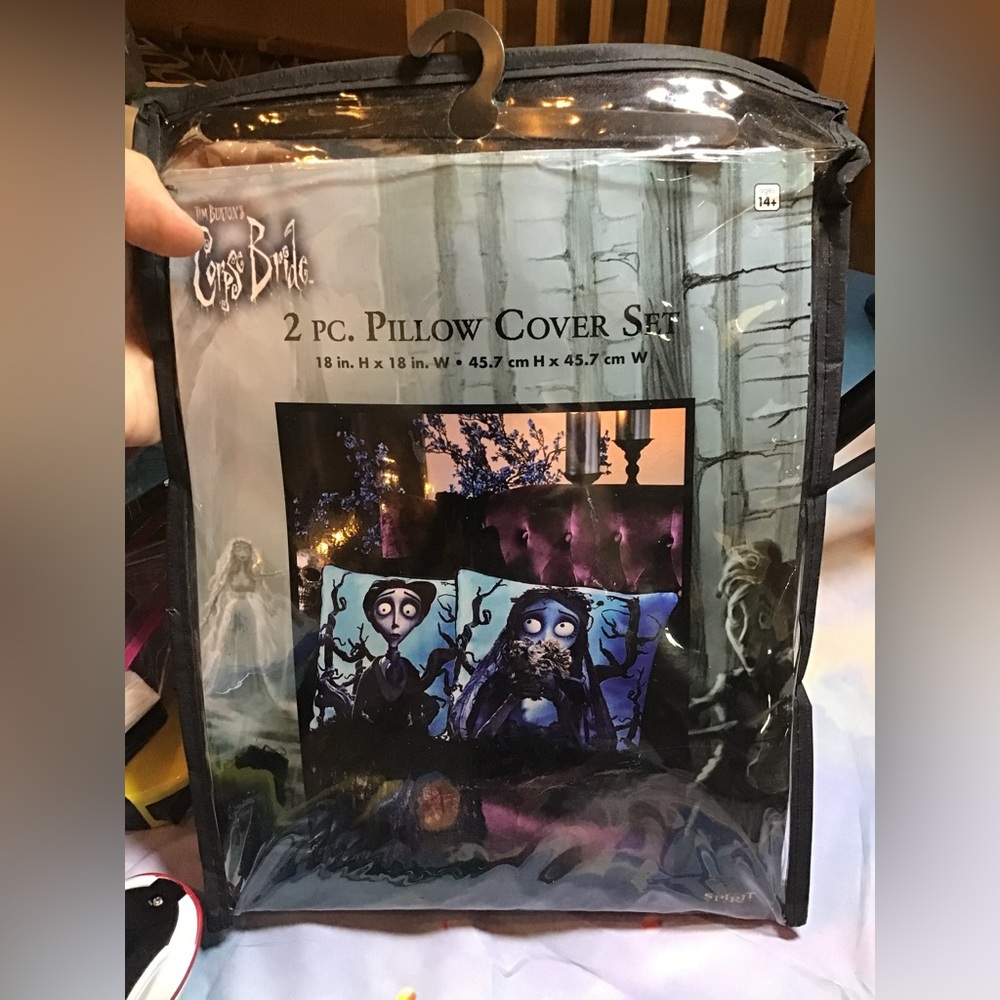 Tim Burtons corpse bride pillow cover set 2pc 18x18-NEW